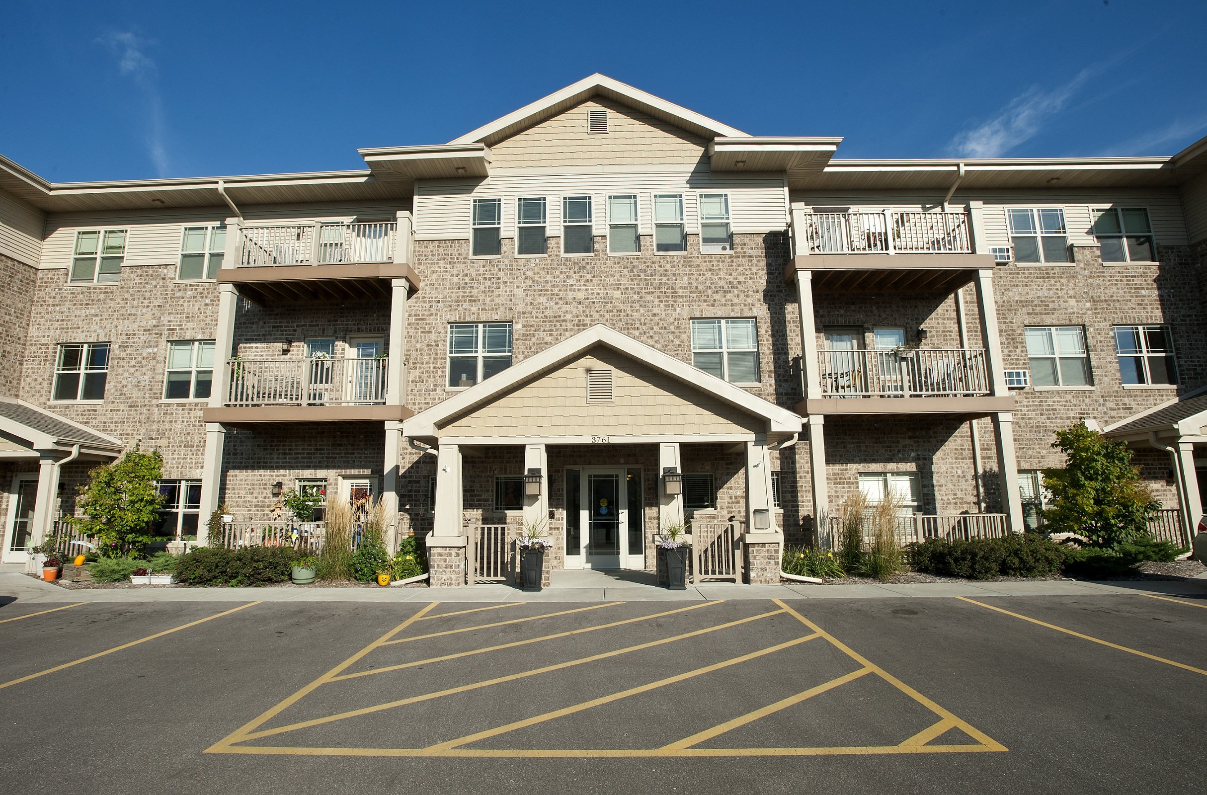Lynndale Village Apartments, 3761 N. White Hawk Drive, Appleton, WI RentCafe
